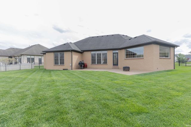 2848 Thornhill Drive, Evansville, IN 47725