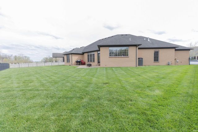 2848 Thornhill Drive, Evansville, IN 47725