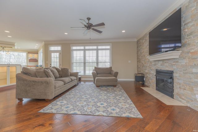 2848 Thornhill Drive, Evansville, IN 47725