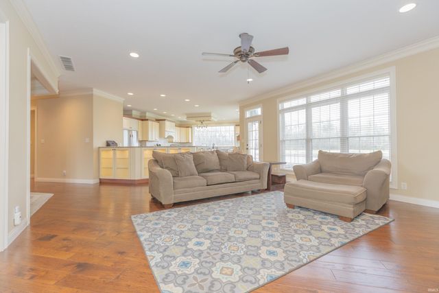 2848 Thornhill Drive, Evansville, IN 47725