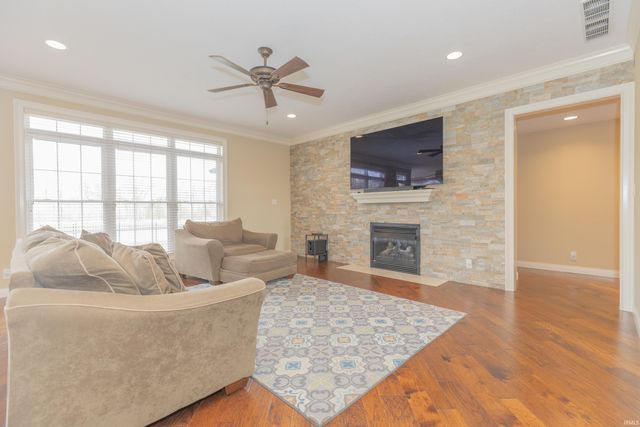 2848 Thornhill Drive, Evansville, IN 47725