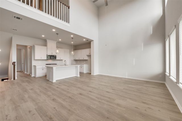 8391 Challenger Lane, Frisco, TX 75034
