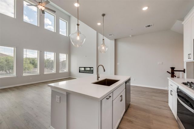 8391 Challenger Lane, Frisco, TX 75034