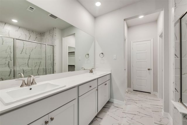 8391 Challenger Lane, Frisco, TX 75034