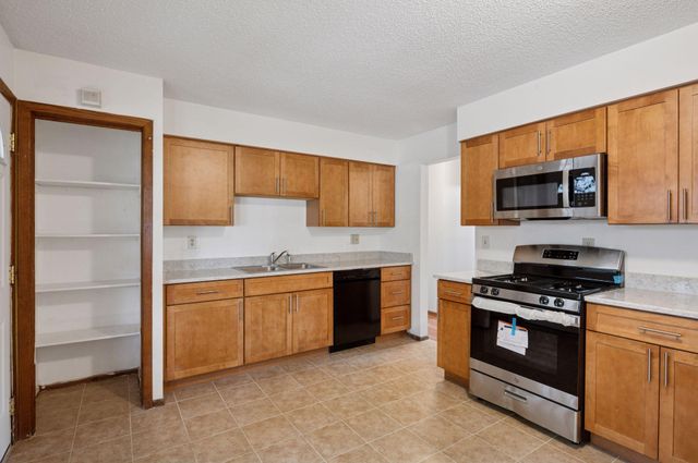 1214 Penn Avenue N, Minneapolis, MN 55411