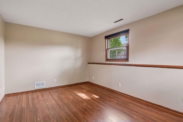 1214 Penn Avenue N, Minneapolis, MN 55411