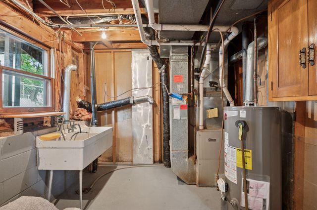 1214 Penn Avenue N, Minneapolis, MN 55411