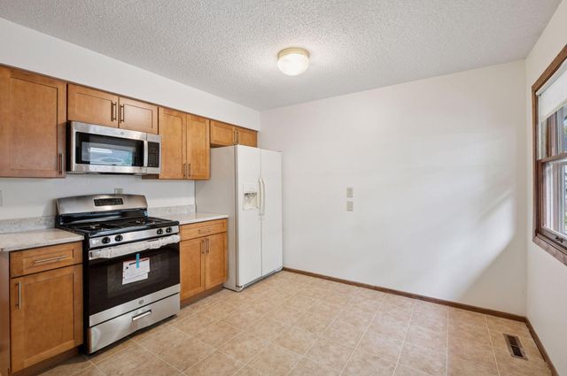 1214 Penn Avenue N, Minneapolis, MN 55411