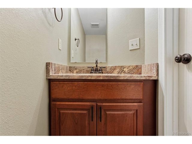 8749 W Cornell Ave 13, Lakewood, CO 80227