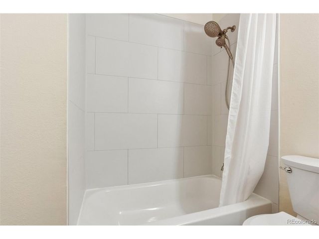 8749 W Cornell Ave 13, Lakewood, CO 80227