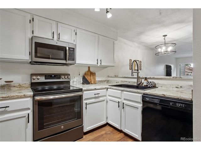 8749 W Cornell Ave 13, Lakewood, CO 80227