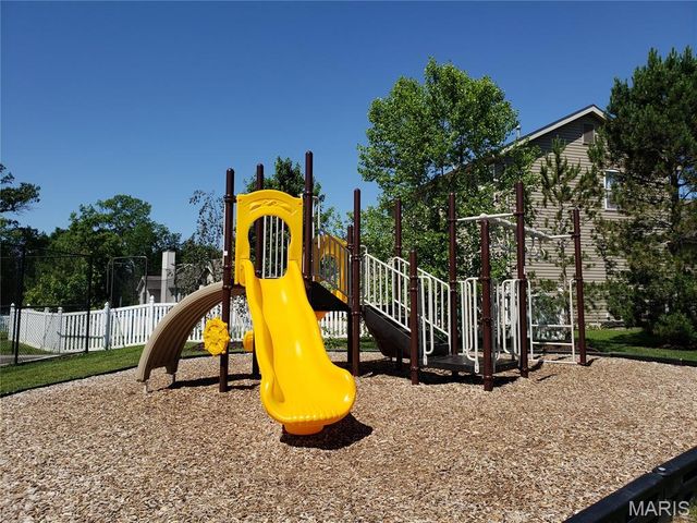 4101 Spring River Drive 1B, O'fallon, MO 63368
