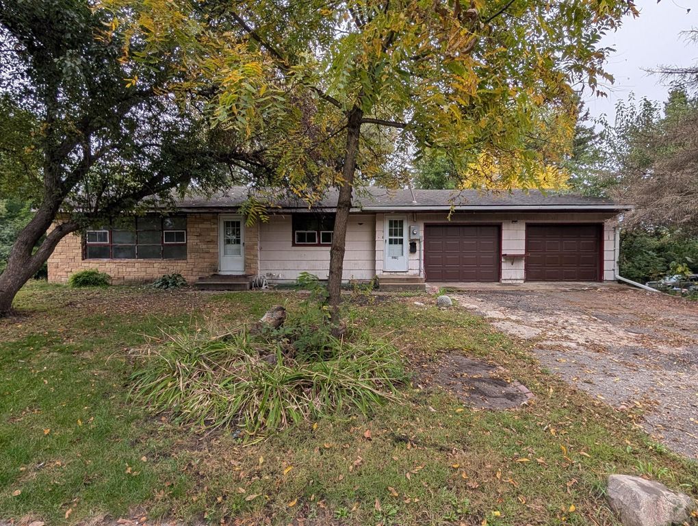 796 Stoughton Avenue, Chaska, MN 55318 — exterior