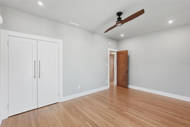 141 15TH AVENUE N, St Petersburg, FL 33704