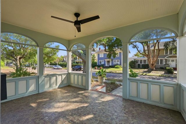 141 15TH AVENUE N, St Petersburg, FL 33704