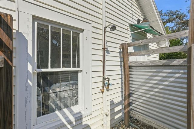 141 15TH AVENUE N, St Petersburg, FL 33704