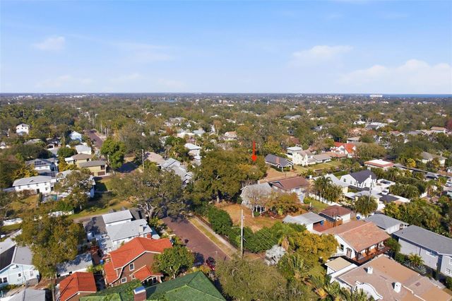 141 15TH AVENUE N, St Petersburg, FL 33704