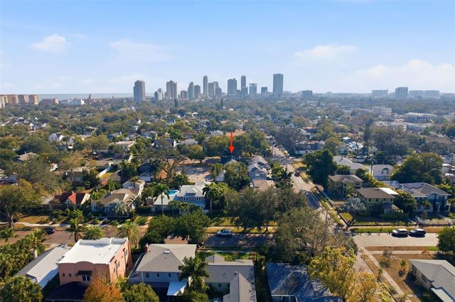 141 15TH AVENUE N, St Petersburg, FL 33704