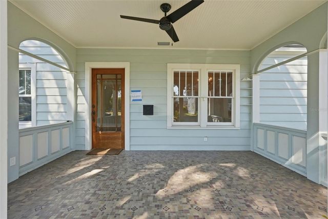 141 15TH AVENUE N, St Petersburg, FL 33704