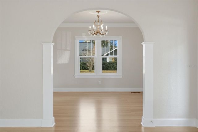 141 15TH AVENUE N, St Petersburg, FL 33704