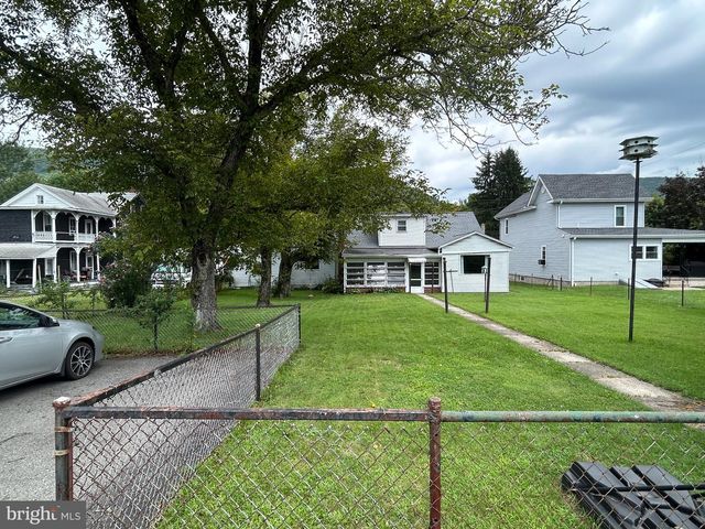 420 NORTH, Lykens, PA 17048