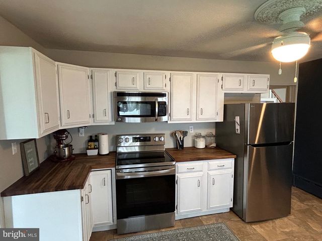 420 NORTH, Lykens, PA 17048