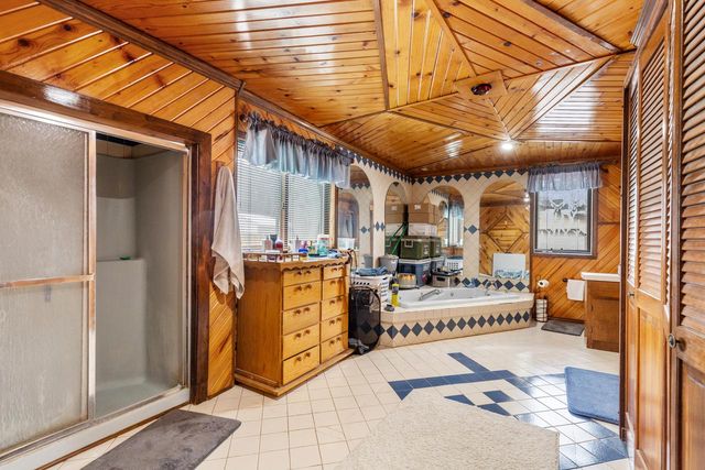 1314 S 10th STREET, Manitowoc, WI 54220