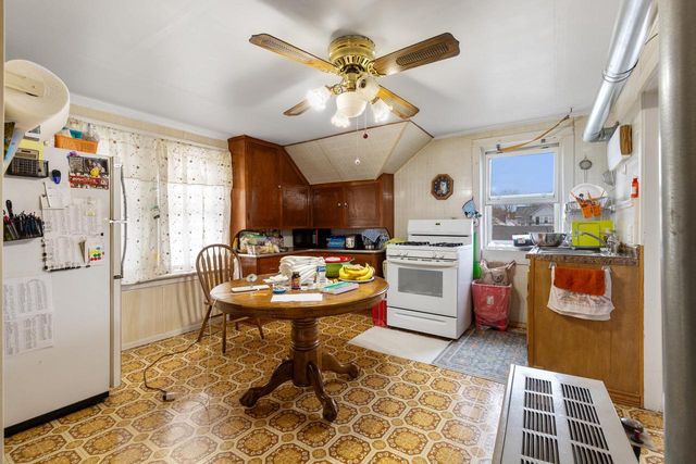 1314 S 10th STREET, Manitowoc, WI 54220