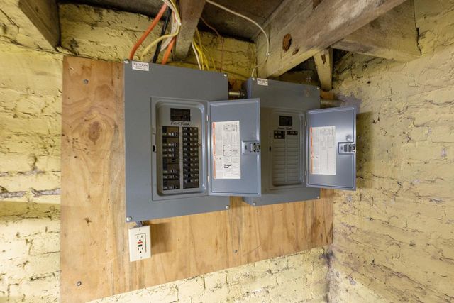 1314 S 10th STREET, Manitowoc, WI 54220