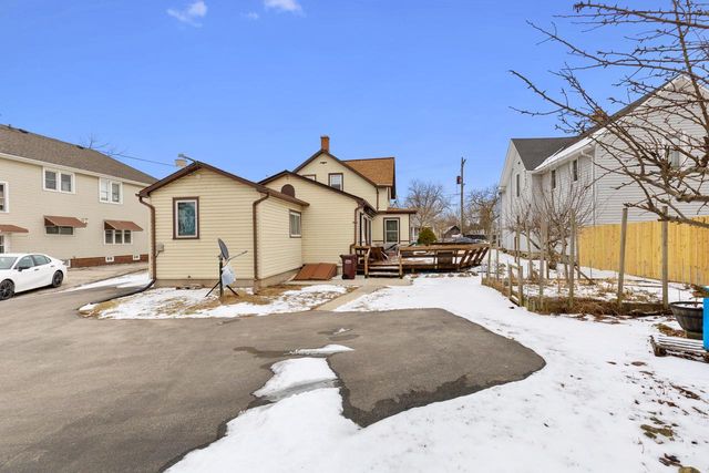 1314 S 10th STREET, Manitowoc, WI 54220