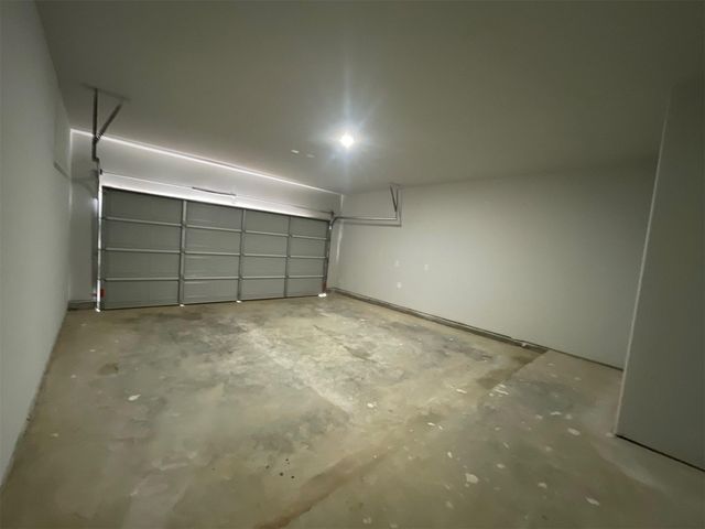 1055 Road 5736, Cleveland, TX 77327