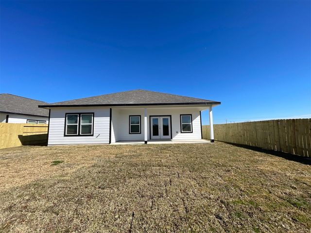1055 Road 5736, Cleveland, TX 77327