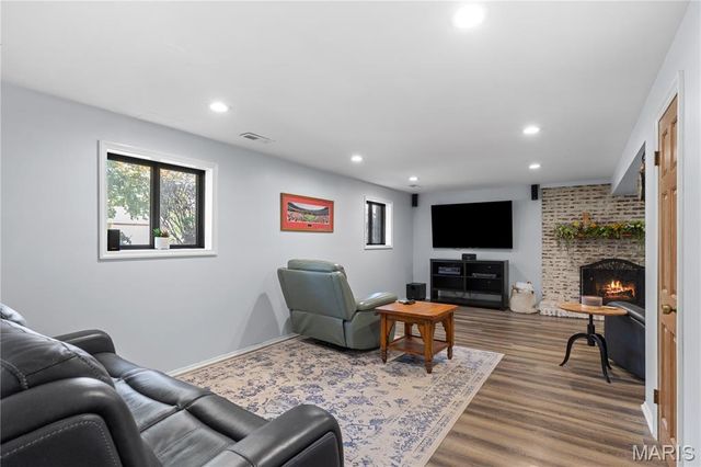 2362 Briarcliff Drive, Alton, IL 62002