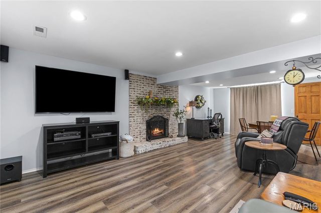 2362 Briarcliff Drive, Alton, IL 62002