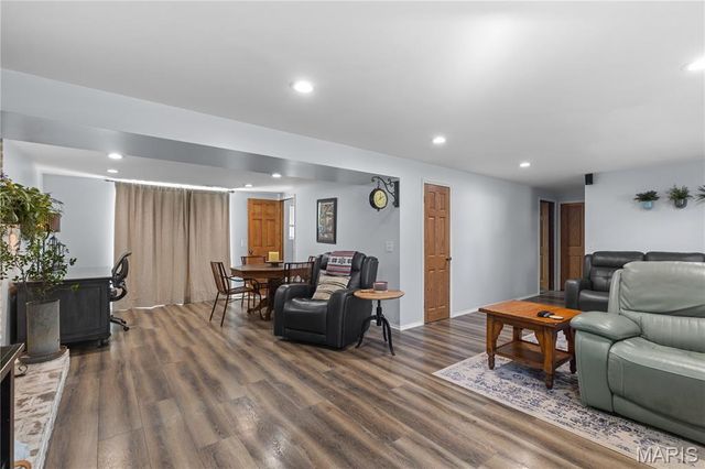 2362 Briarcliff Drive, Alton, IL 62002