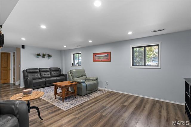 2362 Briarcliff Drive, Alton, IL 62002