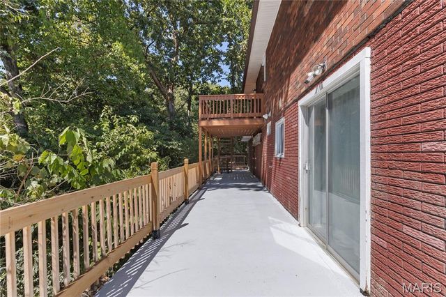 2362 Briarcliff Drive, Alton, IL 62002