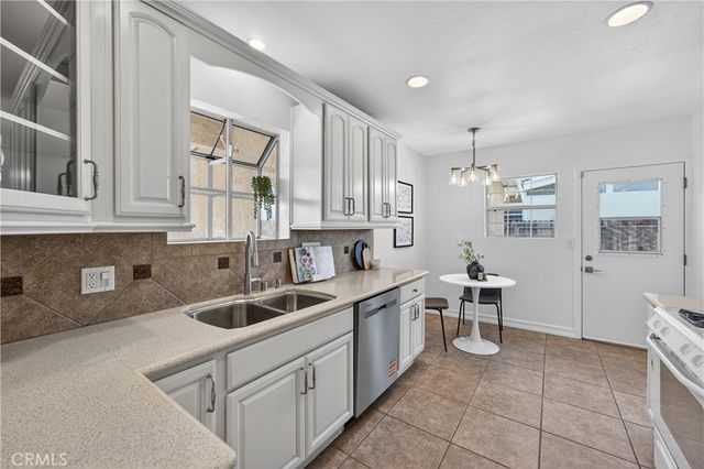 3023 Murray, Costa Mesa, CA 92626