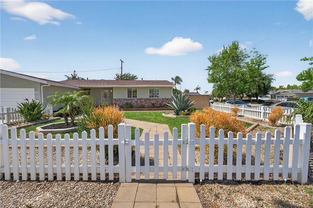 3023 Murray, Costa Mesa, CA 92626