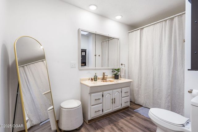 7976 County Lane 166, Carthage, MO 64836