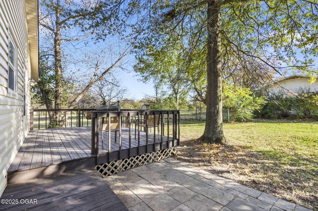 7976 County Lane 166, Carthage, MO 64836