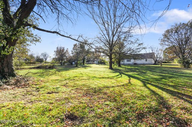 7976 County Lane 166, Carthage, MO 64836