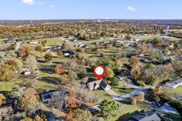 7976 County Lane 166, Carthage, MO 64836