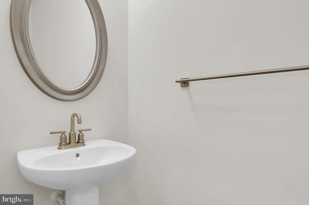 Image 22 of property listing at 6 JIMMYS ST, Mount Airy, MD 21771