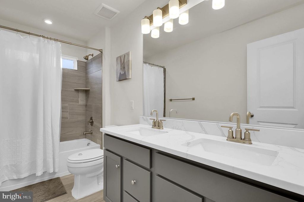 Image 36 of property listing at 6 JIMMYS ST, Mount Airy, MD 21771