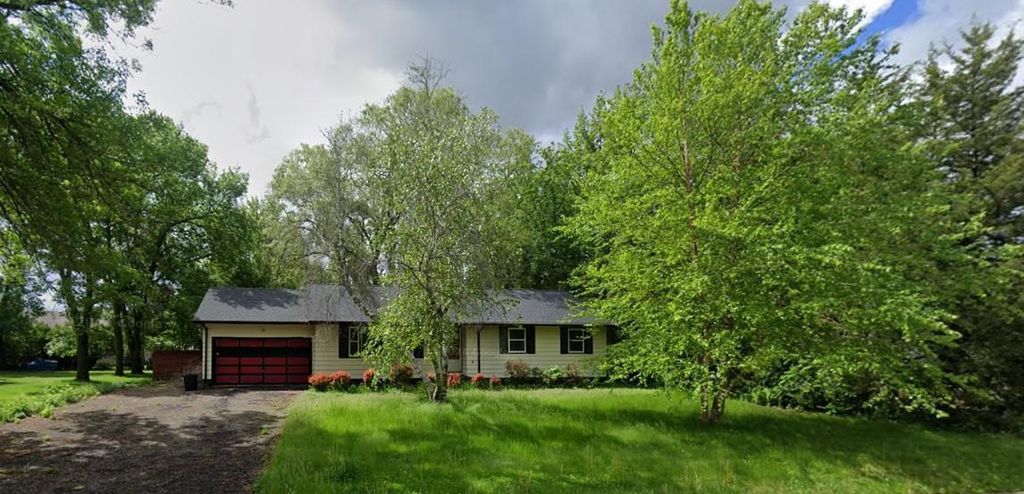 113 Blace Avenue, Eagle Lake, MN 56024