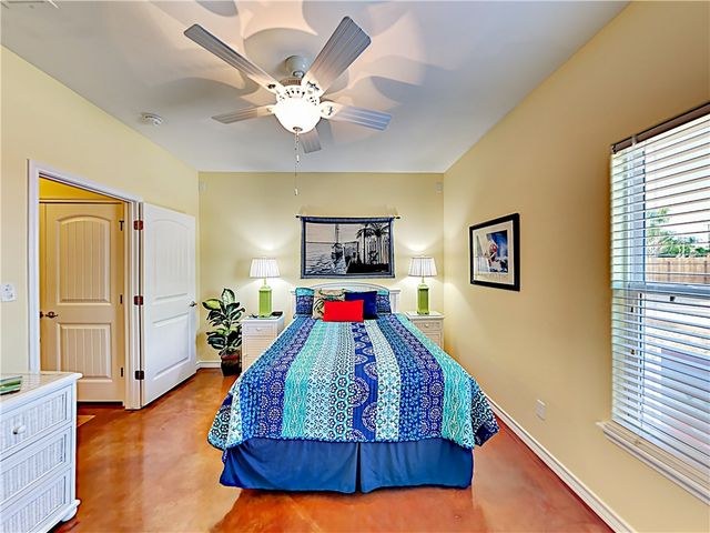 2212 State Highway 361 113, Port Aransas, TX 78373