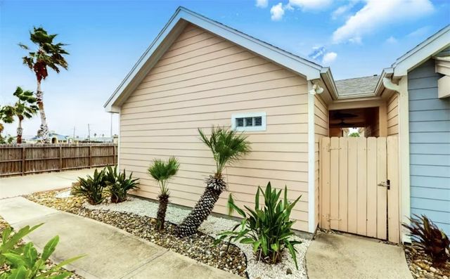 2212 State Highway 361 113, Port Aransas, TX 78373