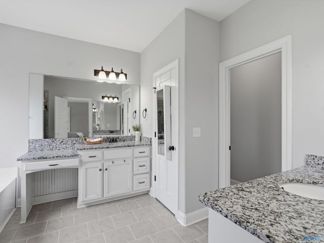 22 Tall Oak Blvd SW, Huntsville, AL 35824