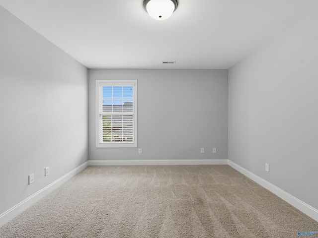 22 Tall Oak Blvd SW, Huntsville, AL 35824